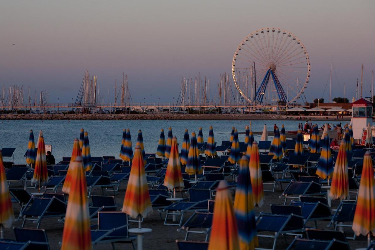 Hotel Betty Rimini Eksteriør bilde